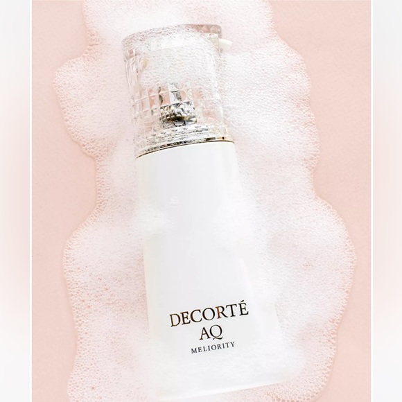 AQ Meliority Radiance Repair Foaming Face Wash - Picture 4 of 4